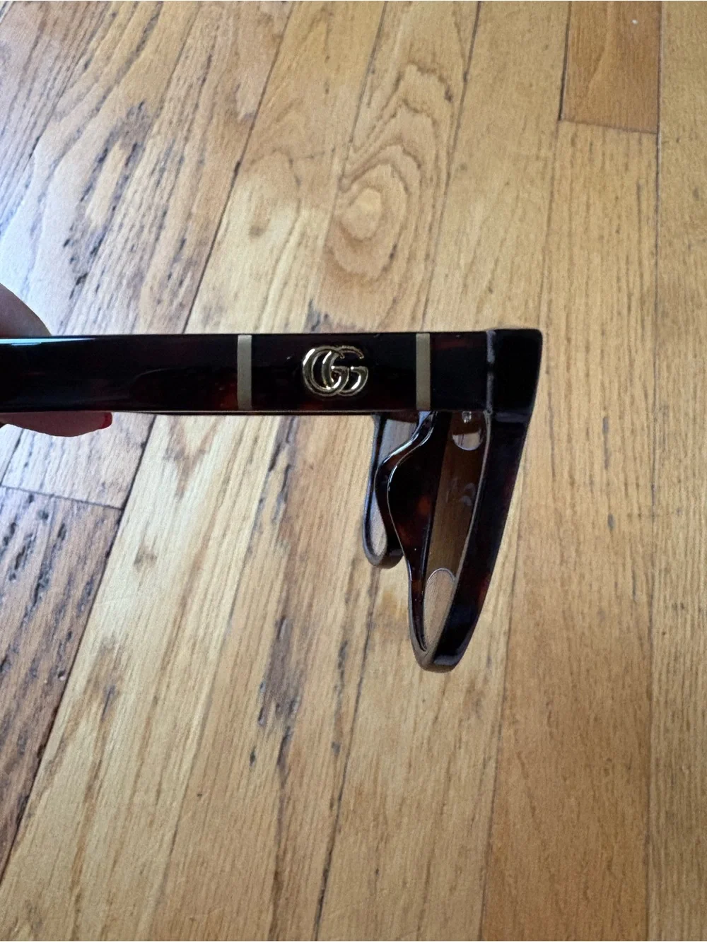 Gucci Tortoiseshell Cat-Eye Sunglasses with Brown Gradient Lenses